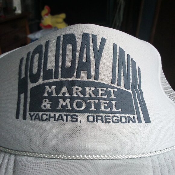 Deadstock Vintage Holiday Inn Market & Motel Rope Snap Trucker Hat Cap - Picture 2 of 7